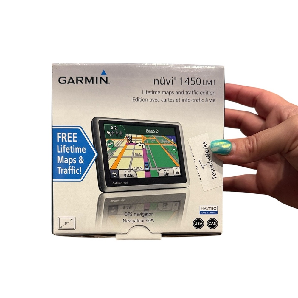 Garmin nüvi 1450 LMT GPS Navigator - Black and White navigation device car